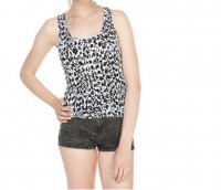 Camiseta estampado negro